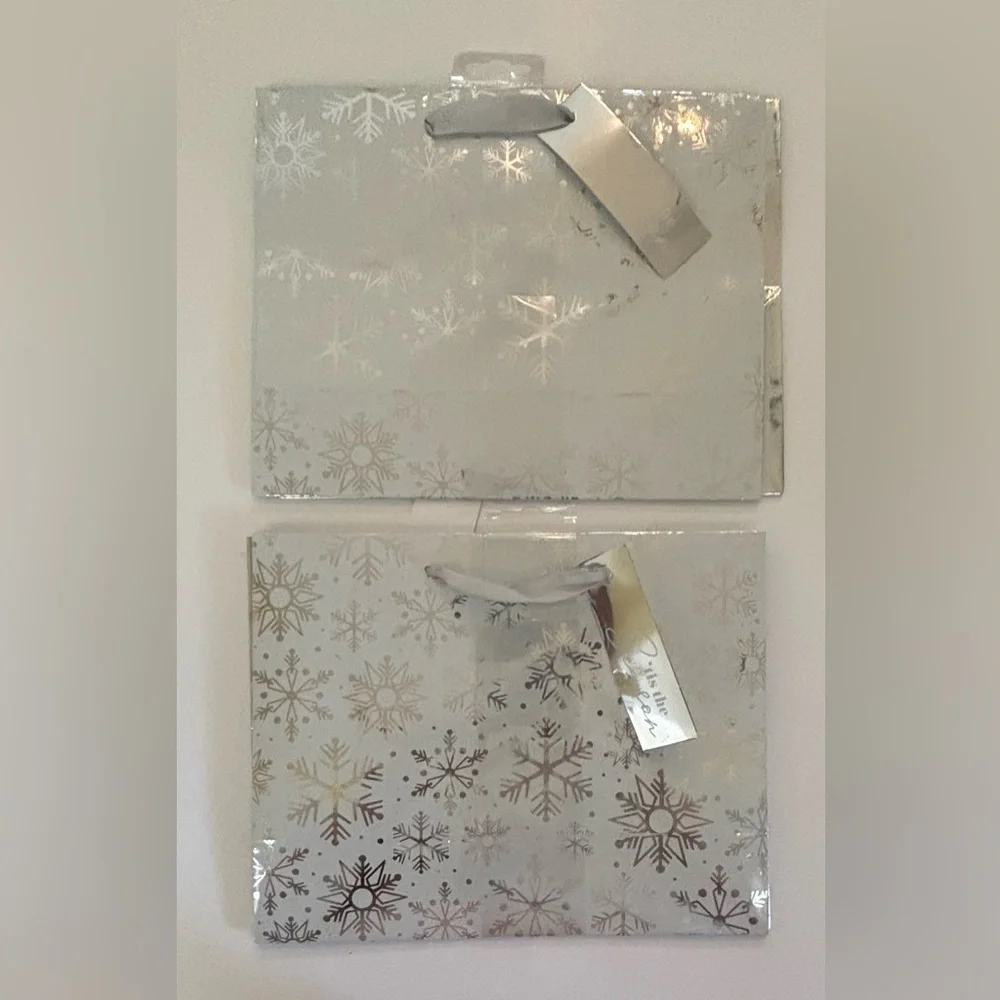 white & silver w/ a splash of blue snowflake gift bags & boxes-10 items NEW NWT